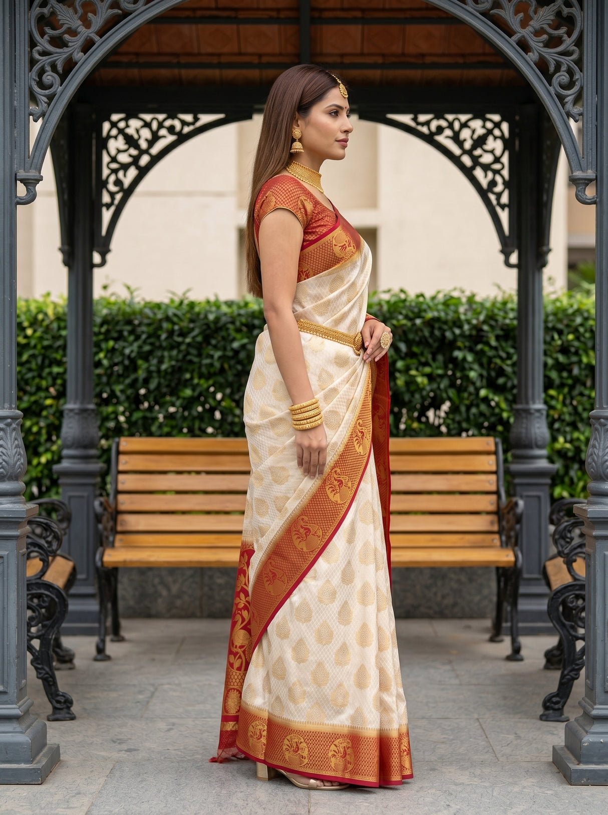 MIMOSA Saree Saree — pose 3 styling detail