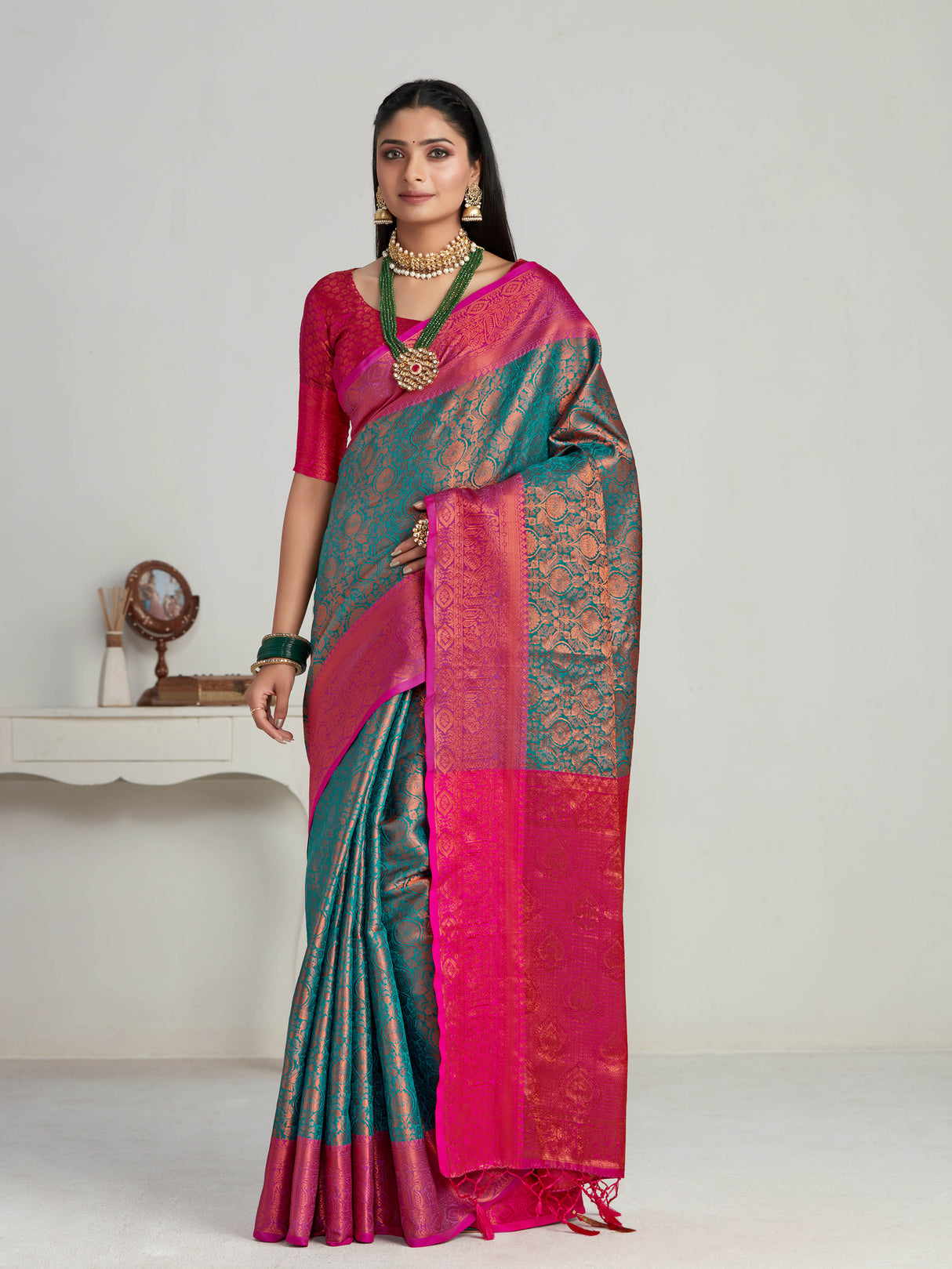Mimosa Women's Woven Design Kanjivaram Art Silk Saree With Blouse Piece : SA00001130SF