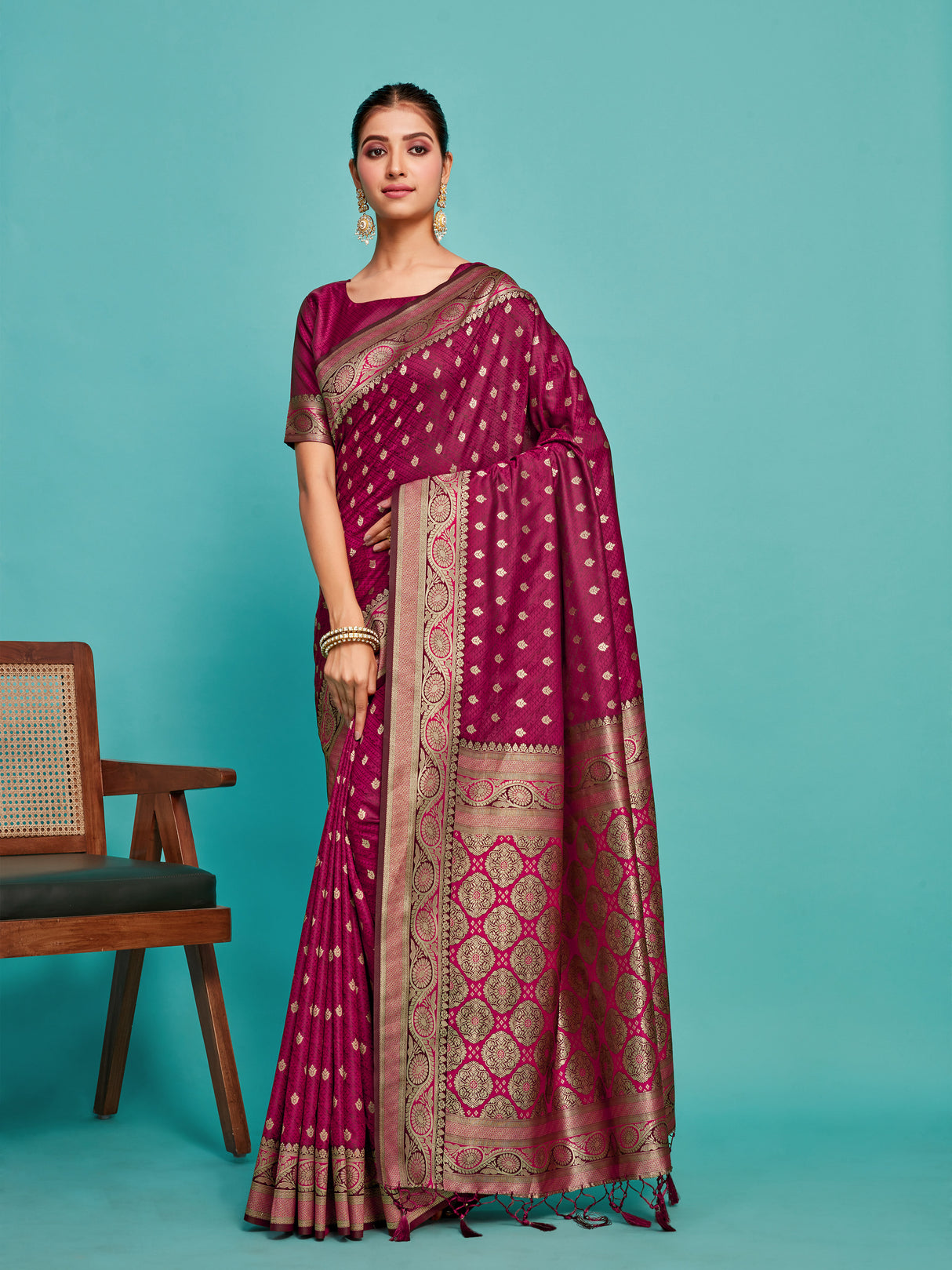 Mimosa Women's Woven Design Kanjivaram Art Silk Saree With Blouse Piece : SA00001222RNFREE