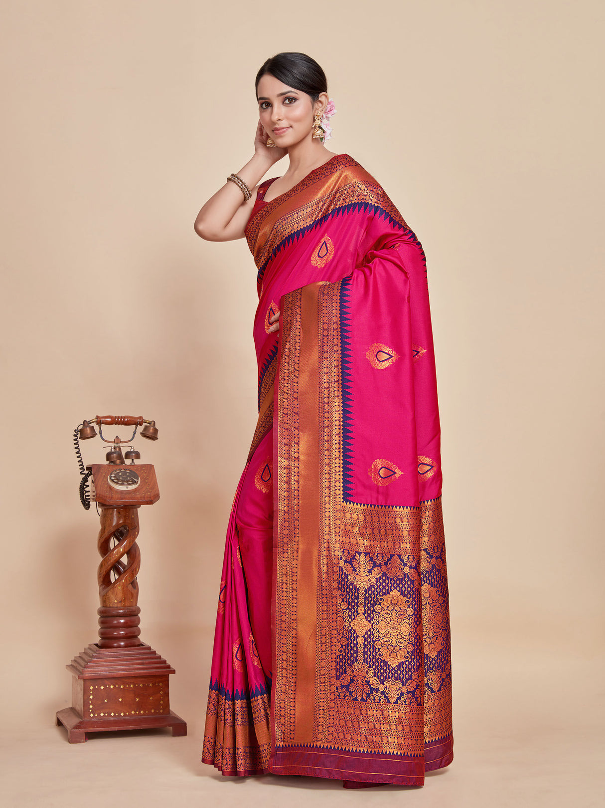 Mimosa Women's Woven Design Kanjivaram Style Art Silk Saree With Blouse Piece : SA00001377RNFREE