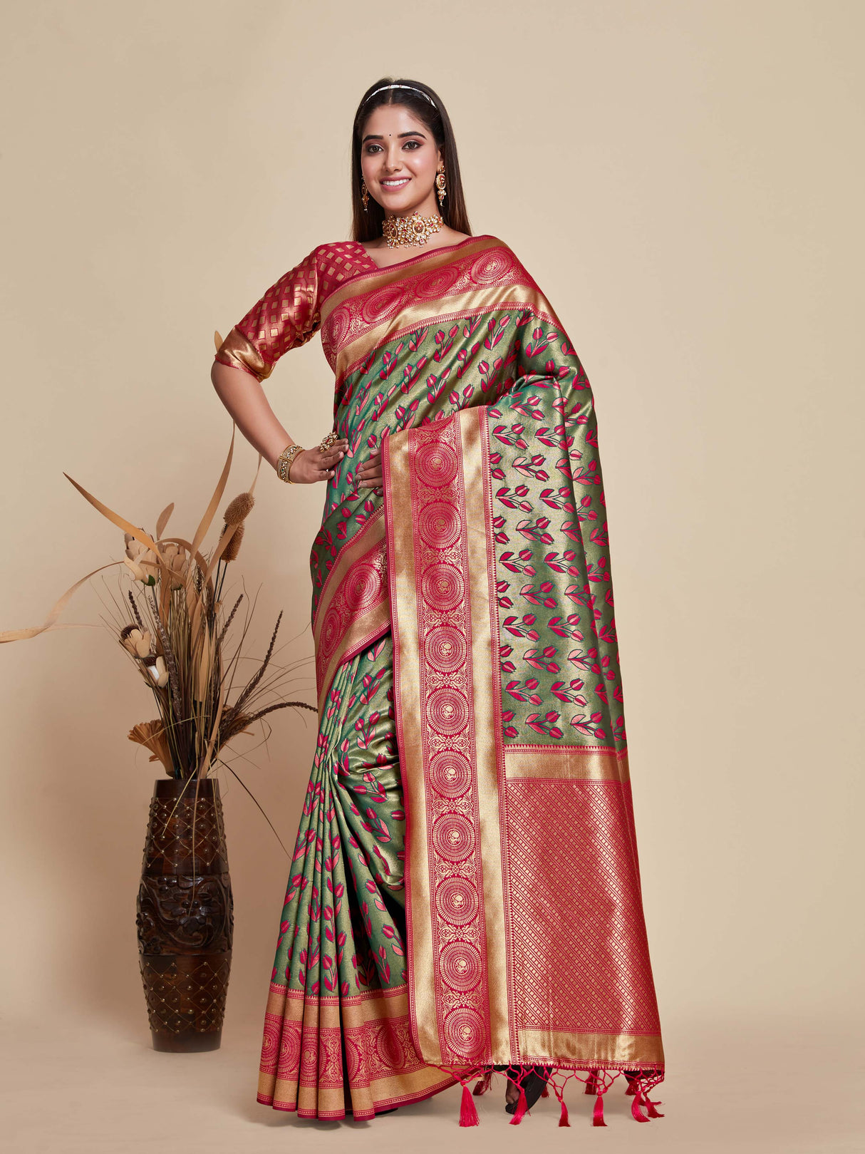 Mimosa Women's Woven Design Kanjivaram Art Silk Saree With Blouse Piece : SA00001144BG