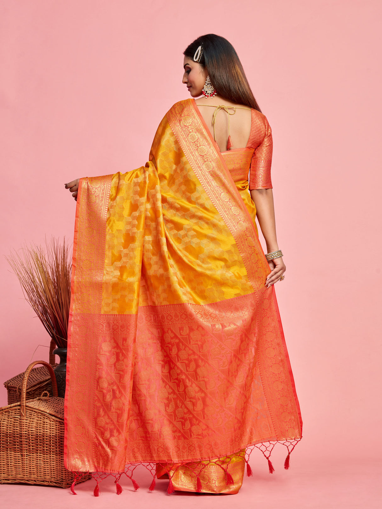 Mimosa Women's Woven Design Kanjivaram Art Silk Saree With Blouse Piece : SA00001228GDFREE