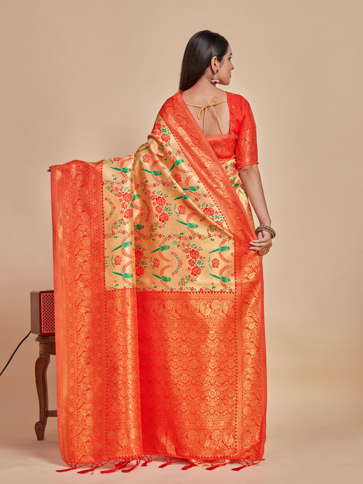 Mimosa Women's Woven Design Kanjivaram Style Art Silk Saree With Blouse Piece : SA00001257PCFREE