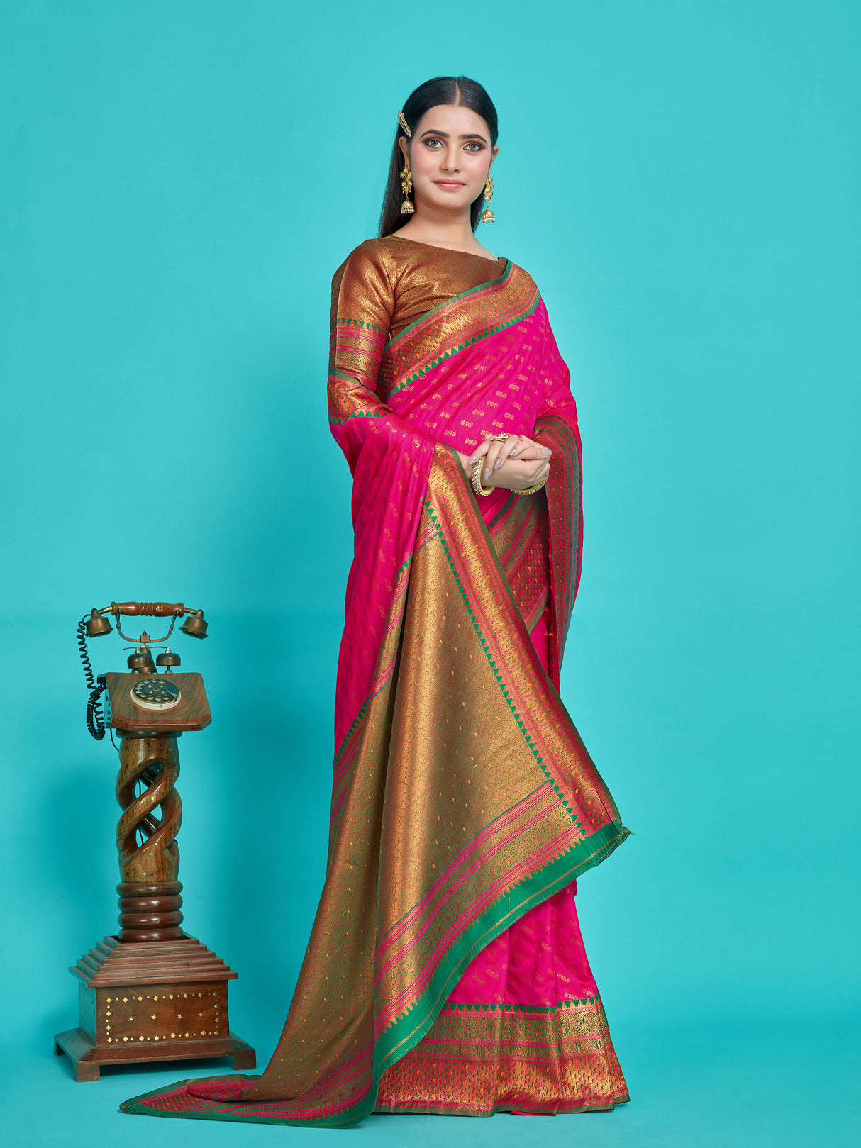 Mimosa Women's Woven Design Kanjivaram Style Art Silk Saree With Blouse Piece : SA00001388RNFREE