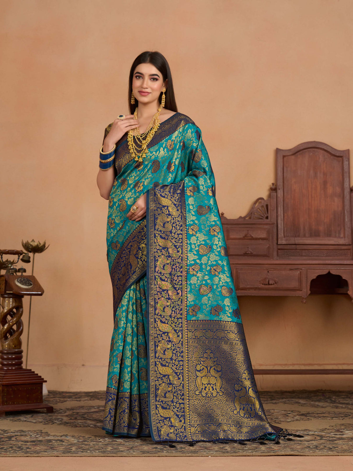 Mimosa Women's Woven Design Kanjivaram Art Silk Saree With Blouse Piece : SA0000890SF