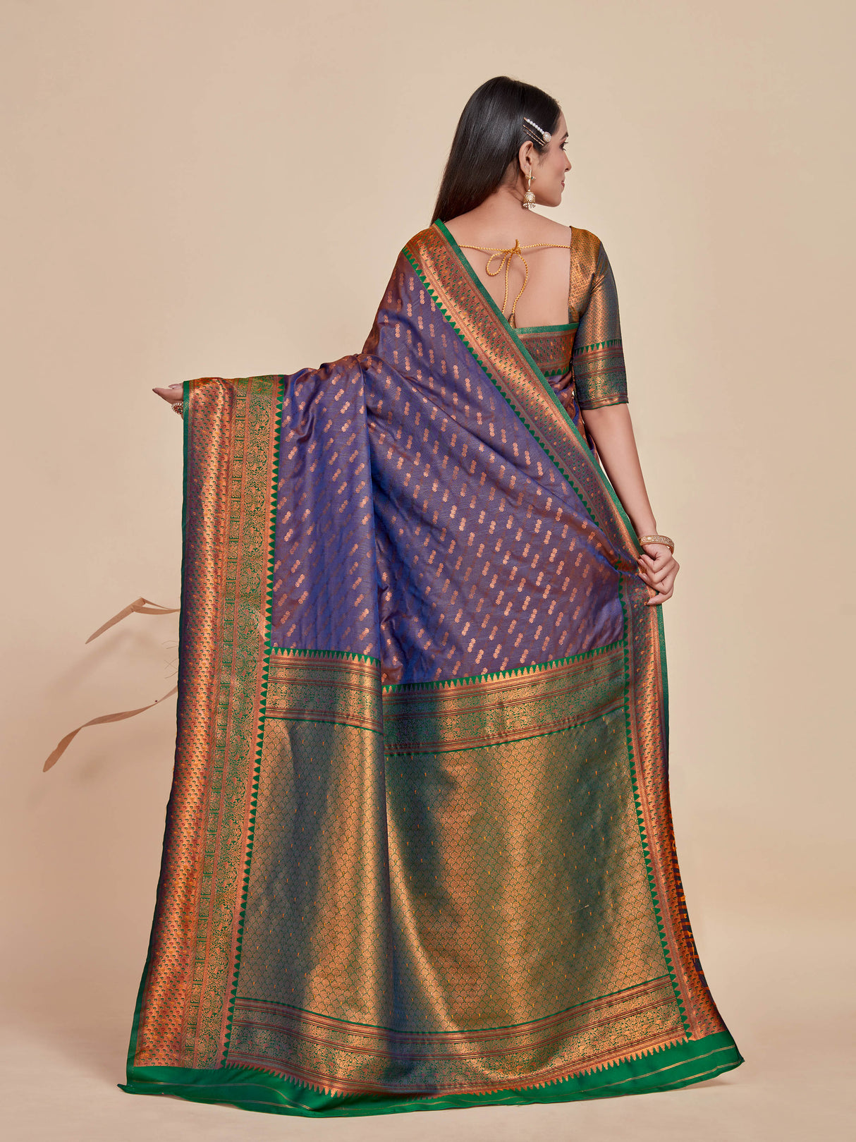 Mimosa Women's Woven Design Kanjivaram Style Art Silk Saree With Blouse Piece : SA00001388GYFREE