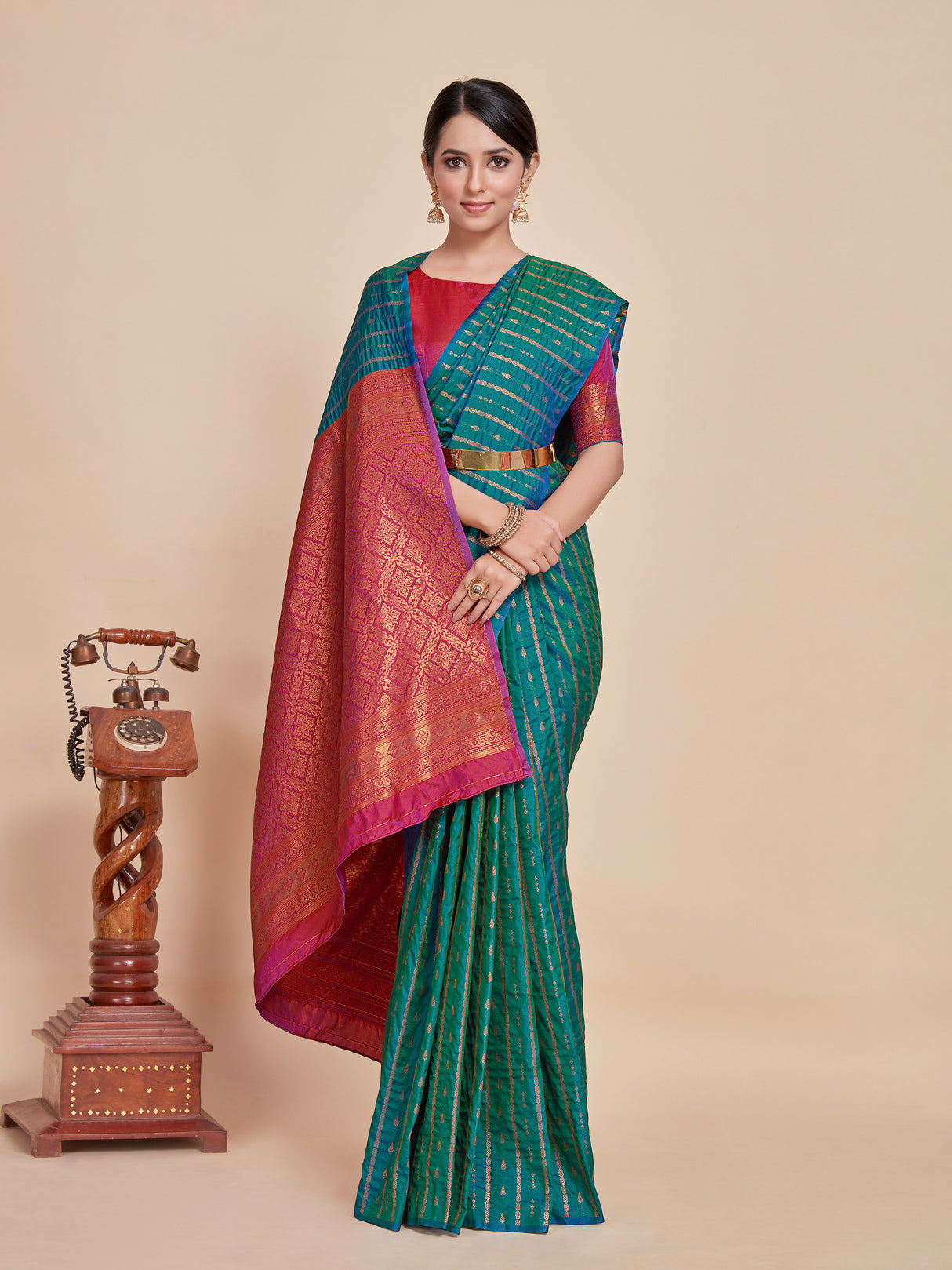 Mimosa Women's Woven Design Kanjivaram Style Art Silk Saree With Blouse Piece : SA00001374IBFREE